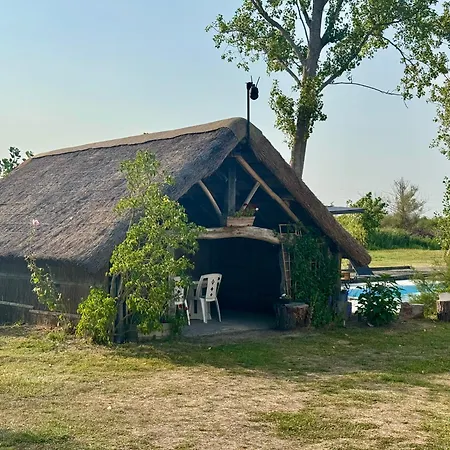 La Bourrine Nyaraló Le Perrier